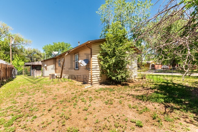 Building Photo - 1817 Catherine St