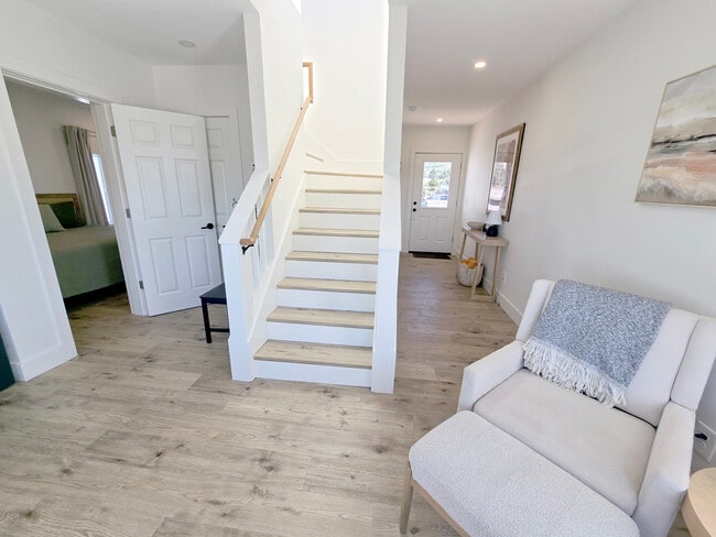 Building Photo - 121 S Miller St