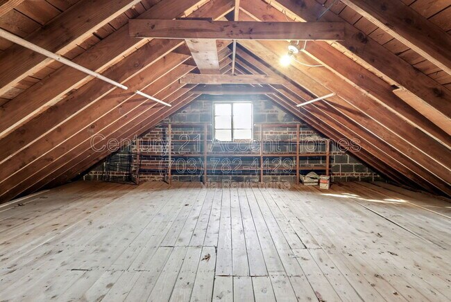 Building Photo - 3107 Valley Ln