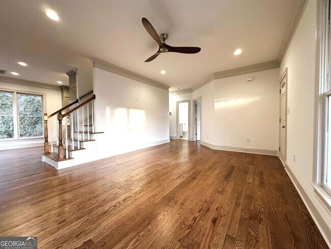 Building Photo - NORMALTOWN HOME - AVALIBLE NOW OR FOR AUGUST 2026!!