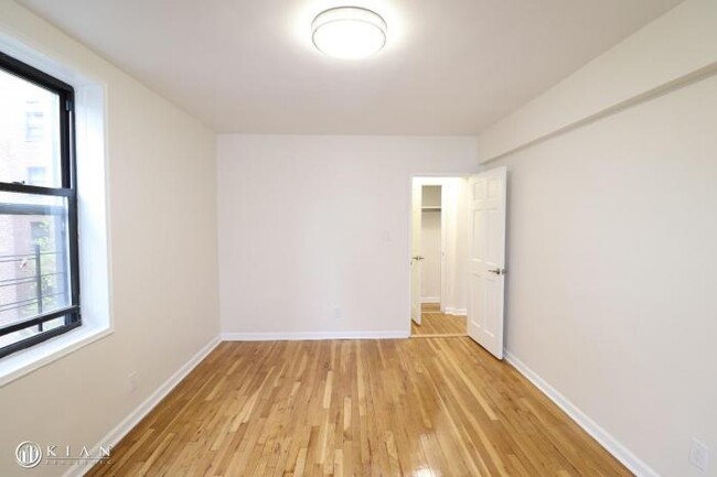 Building Photo - 1 bedroom in Flushing NY 11355