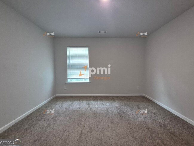 Building Photo - 3338 Bridgewood Dr