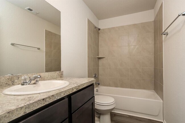 Building Photo - 150 Spring Meadows Cir