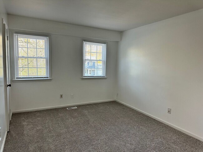 Building Photo - Single Family Home in Skimino Hills! Avail...