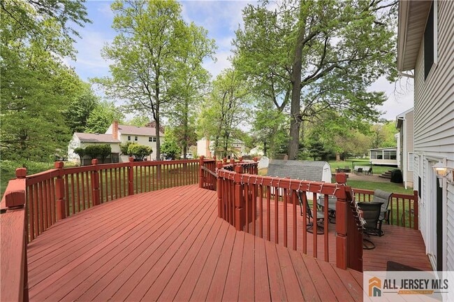 Building Photo - 160 Buttonwood Dr