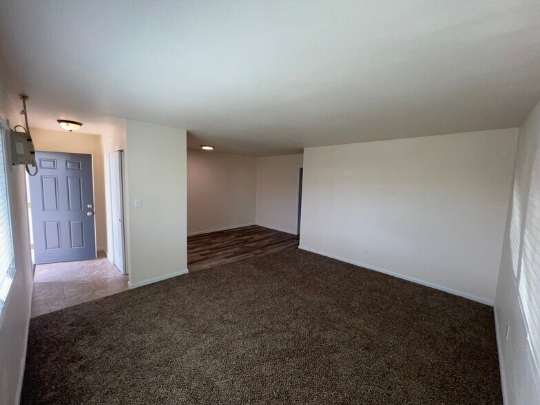 Building Photo - 1219 Arlington Dr