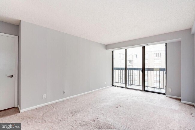 Building Photo - 1140 23rd St NW