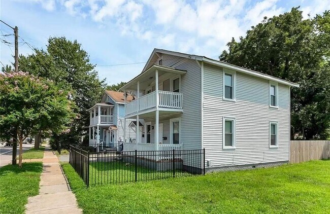 Building Photo - 2307 Lafayette Blvd