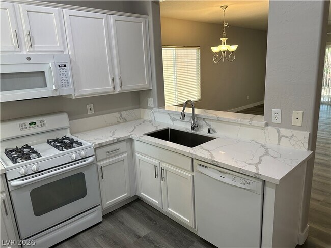 Building Photo - 3448 Flinthead Dr