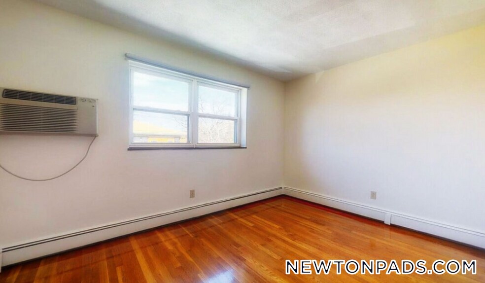 Building Photo - 276 Grove St