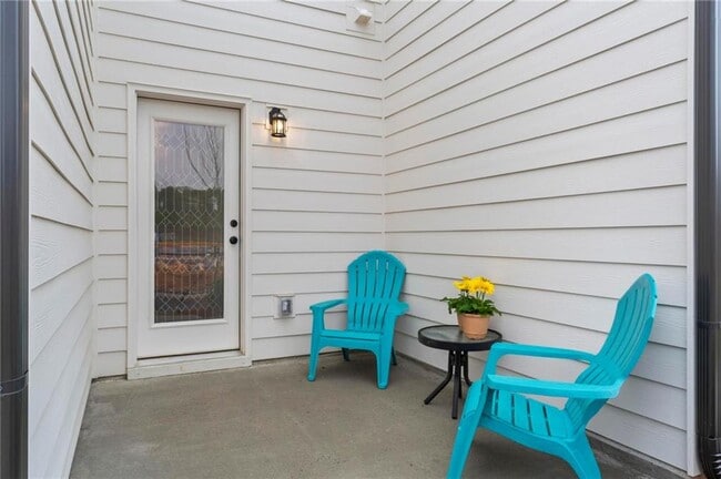 Building Photo - 1620 Aeslin Dr NW
