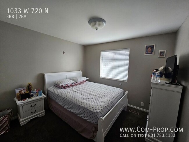 Building Photo - 3 Bed/2bath Duplex For Rent in Orem!