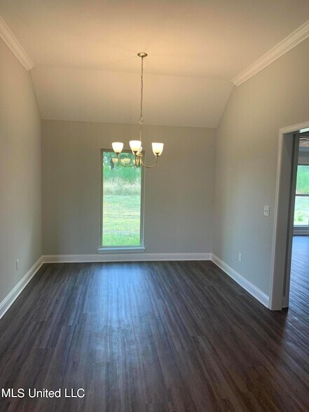 Building Photo - 624 Westfield Dr