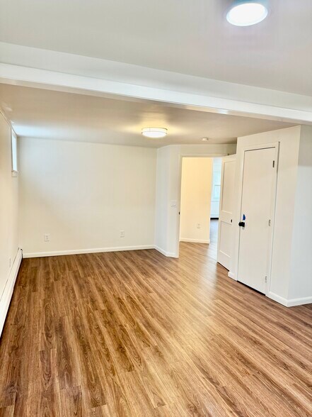 Building Photo - 59 Longdale Rd