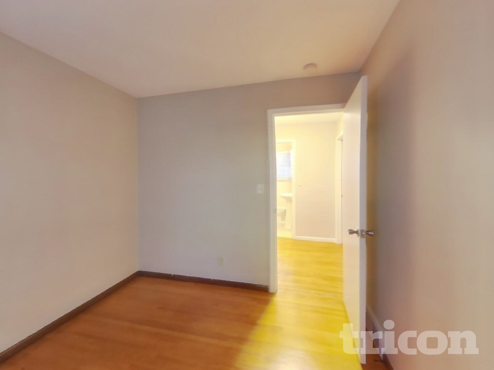 Building Photo - 3733 Hillsboro Ave N