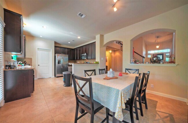 Building Photo - 8724 White Ibis Dr