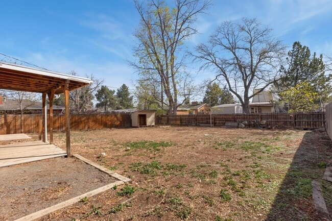 Building Photo - 1306 23rd Ave Ct