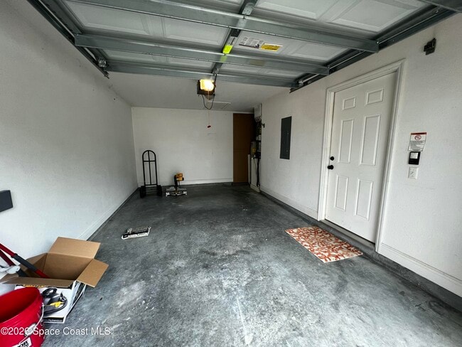 Building Photo - 1914 Fletcher St