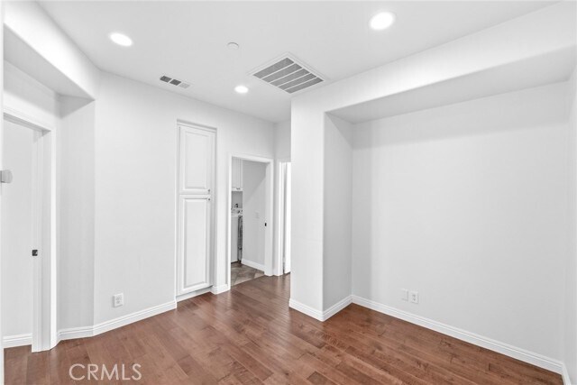 Building Photo - 2043 Owens Dr