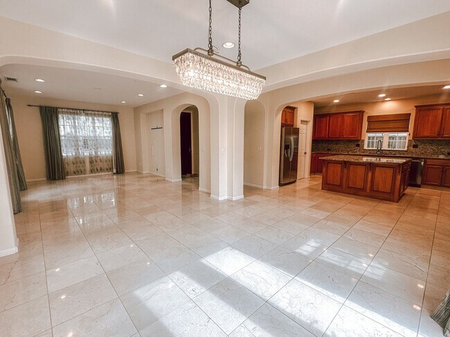 Building Photo - Gorgeous Home in San Ramon Available Now!
