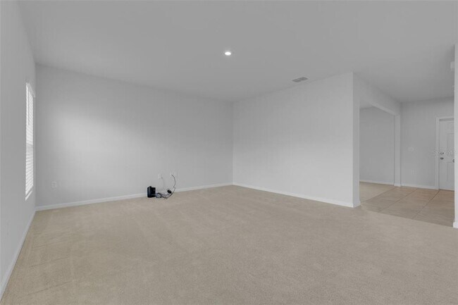 Building Photo - 1506 Finnigan Cir