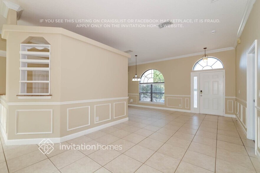 Building Photo - 1476 East Ave