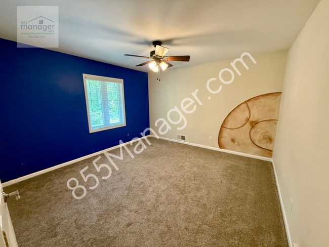 Building Photo - Union Lake Retreat – Updated 4-Bed Colonia...