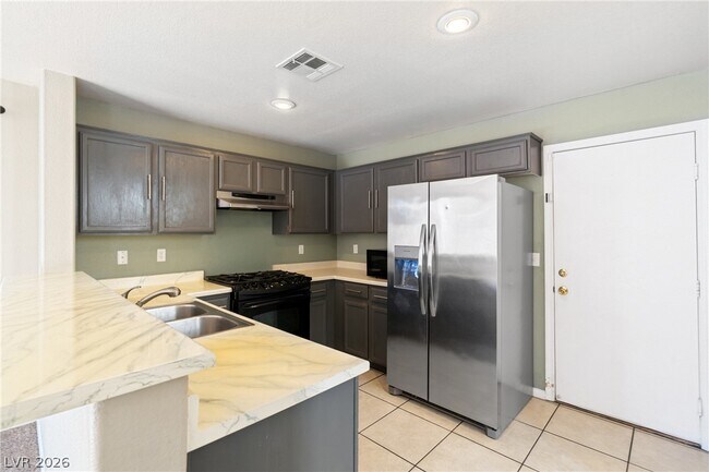 Building Photo - 9477 Havasu Canyon Ave