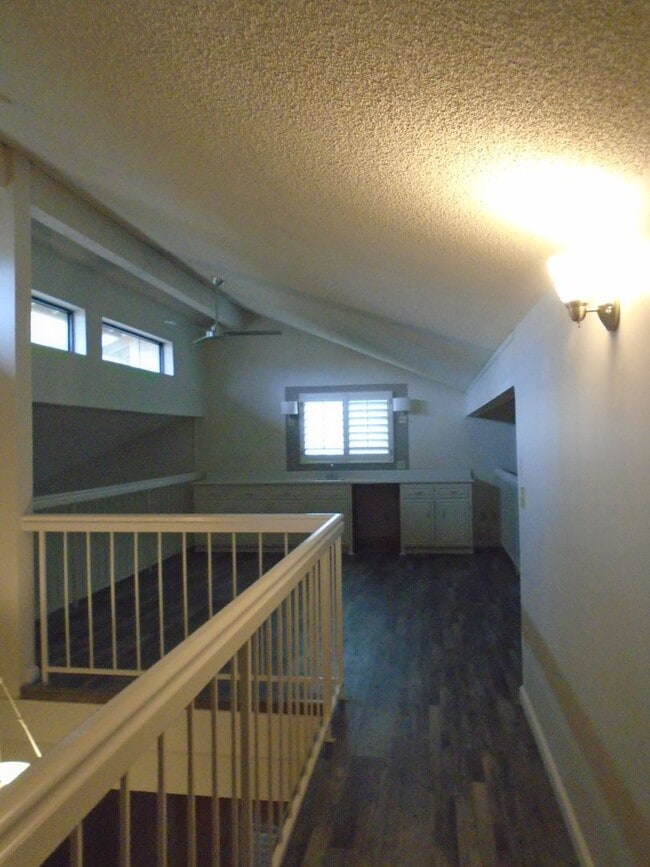 Building Photo - GATED COMMUNITY !!! MOVE IN SPECIAL!! $299...