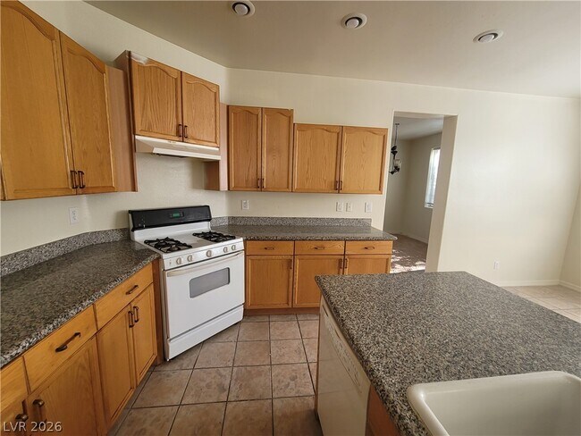 Building Photo - 7817 W Falcon Wing Ave