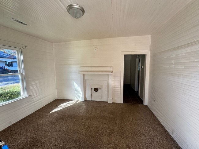 Building Photo - 2/1 House in Downtown Shelby, NC