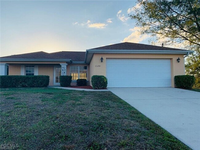 Primary Photo - 1120 NW 24th Ave
