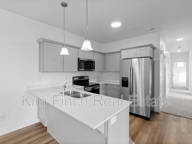 Primary Photo - 4126 W 1530 N