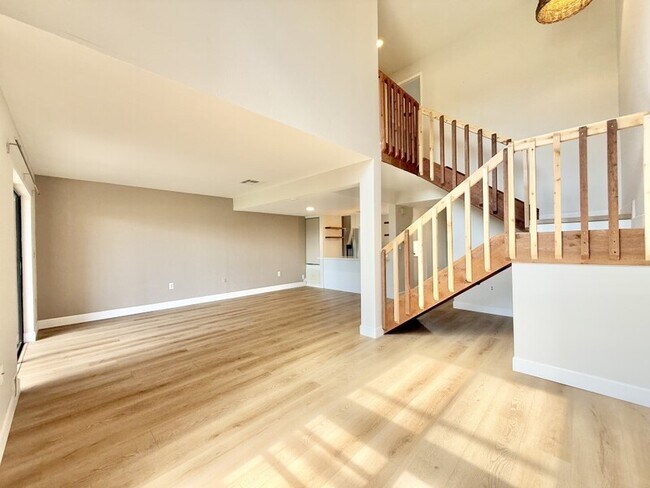 Building Photo - 817 Fairwood Forest Dr