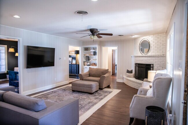 Building Photo - 3405 59th St