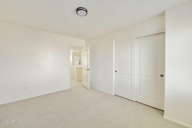 Building Photo - 2404 W Silver Sage Ln