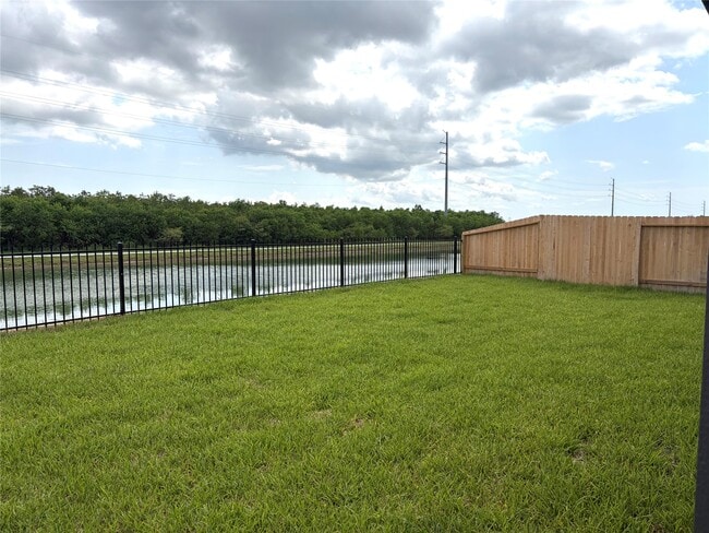 Building Photo - 940 Woodhaven Lks Dr