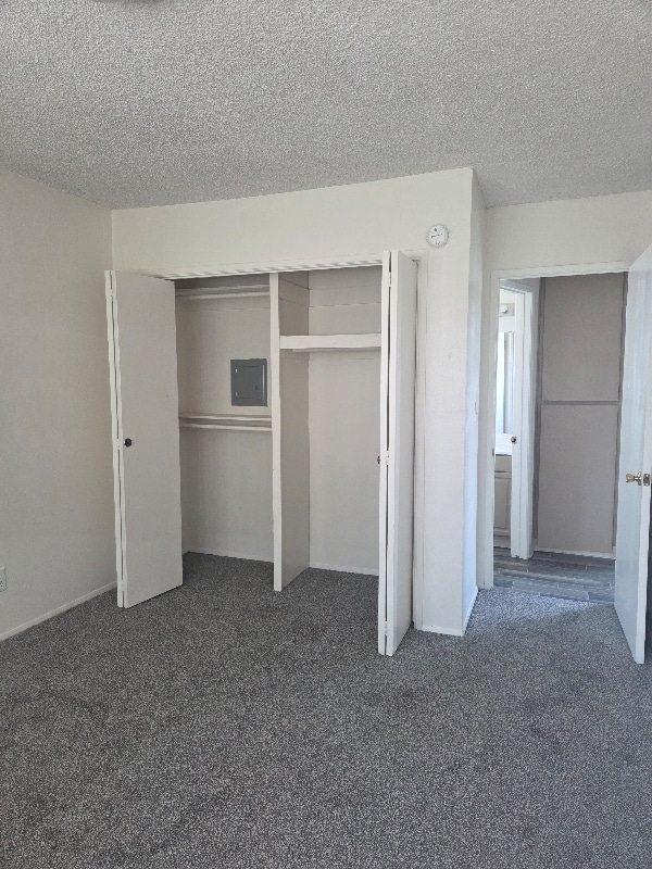 Building Photo - 995 N Mollison Ave