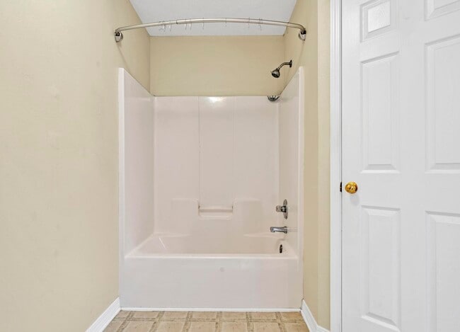 Building Photo - 9750 Parker Lake Cir