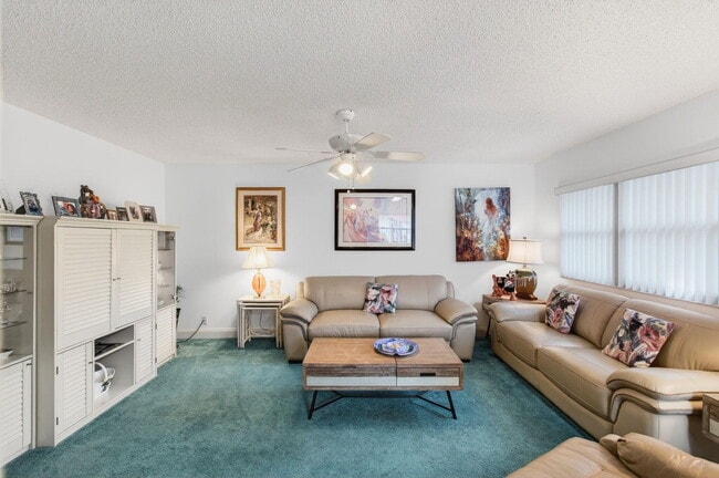 Building Photo - 213 Waterford Cresent