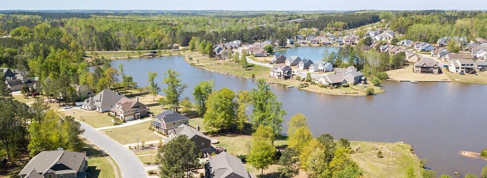Building Photo - 2050 Covey Dr