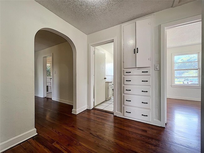 Building Photo - 2938 Avenue G NW