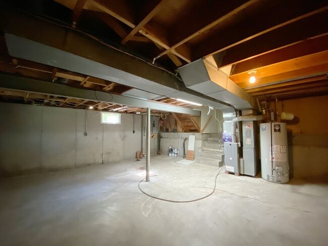 Building Photo - Corner Lot Charmer with 2-Car Garage in Ov...