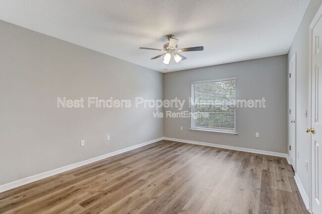 Building Photo - 172 King Arthur Ct