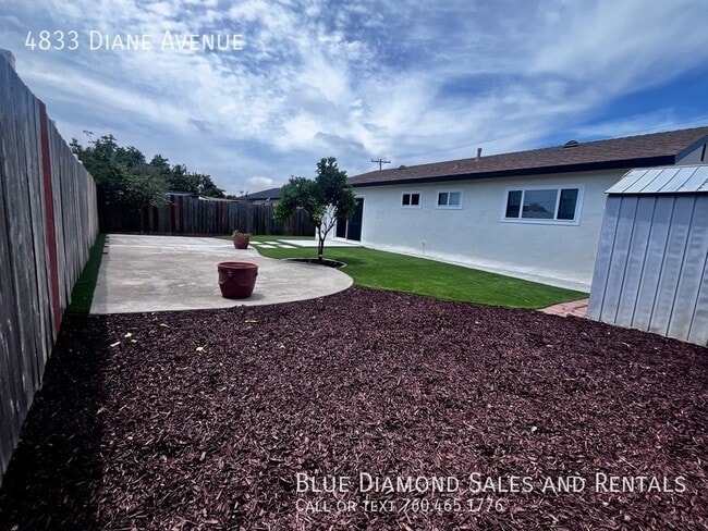 Building Photo - 4833 Diane Ave