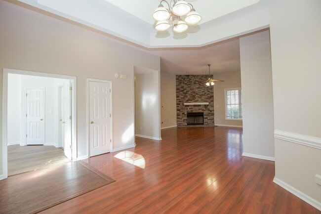 Building Photo - 26 Tahoe Cir