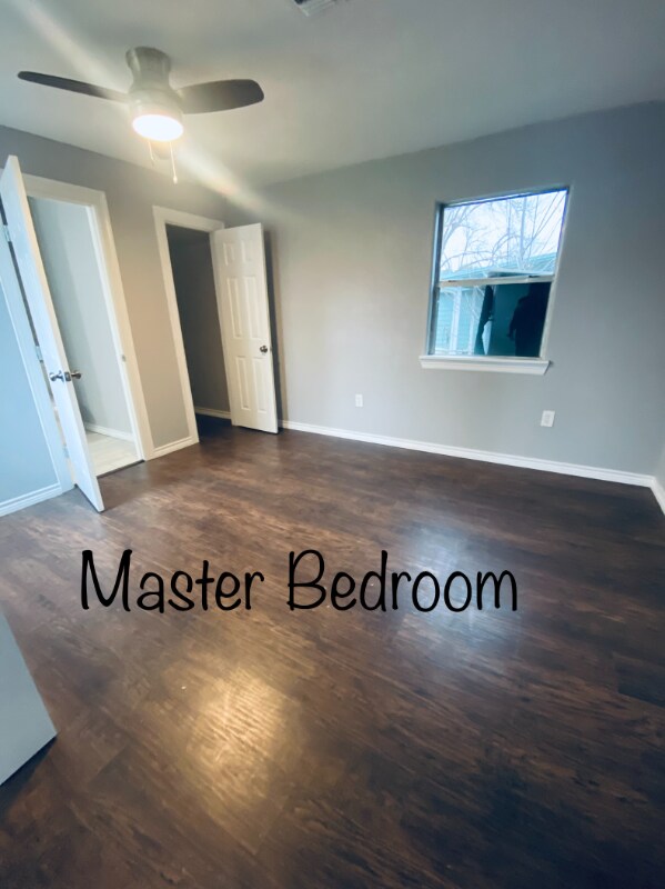 Building Photo - 218 3 Rd St