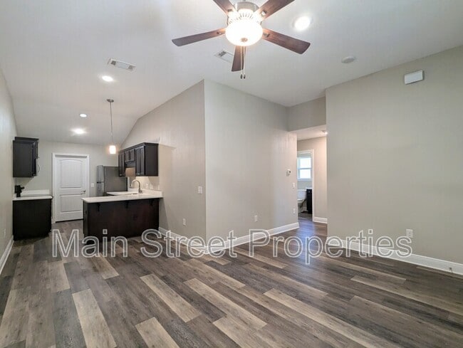 Building Photo - 1603 Blackwell Ln