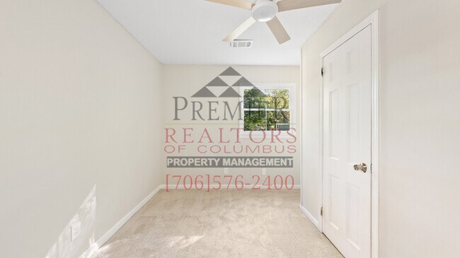 Building Photo - 330 Mays Ave