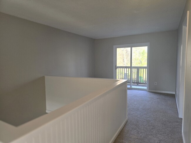 Building Photo - 94 Balsam Rd